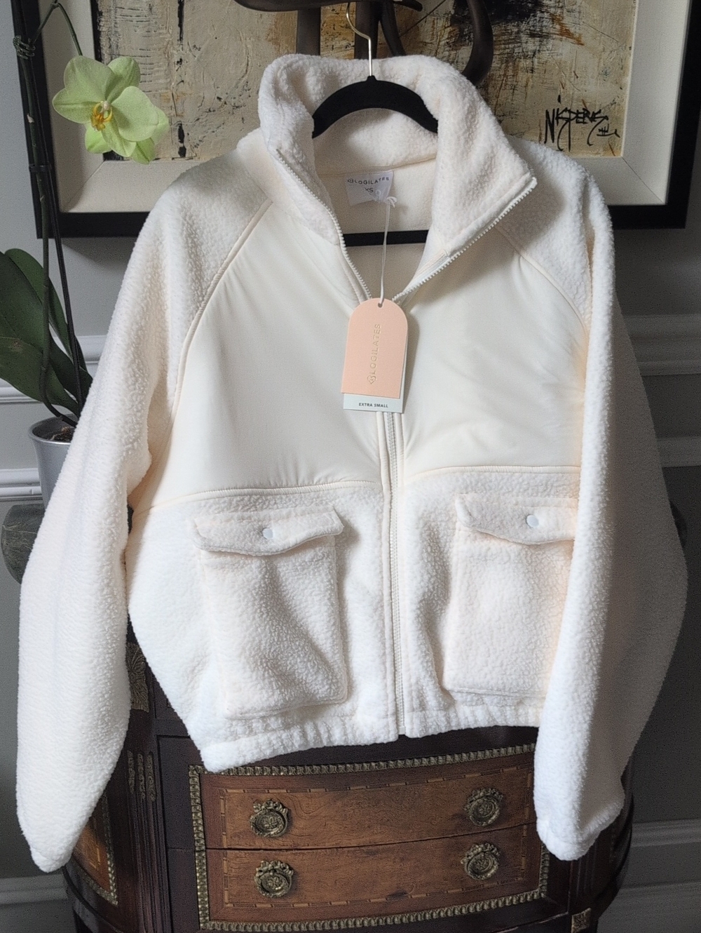 Logilates Bonfire Fleece Jacket in Cream. Size XS (Oversized!) NWT